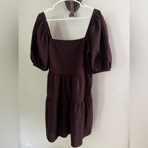 Espresso, short  linen dress by House of Harlow 1960.